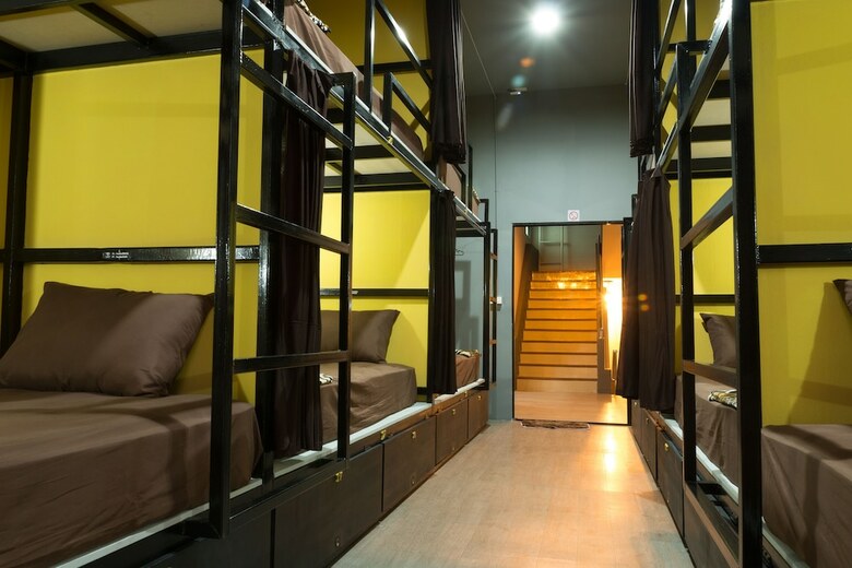 Hostal Iris Hostel