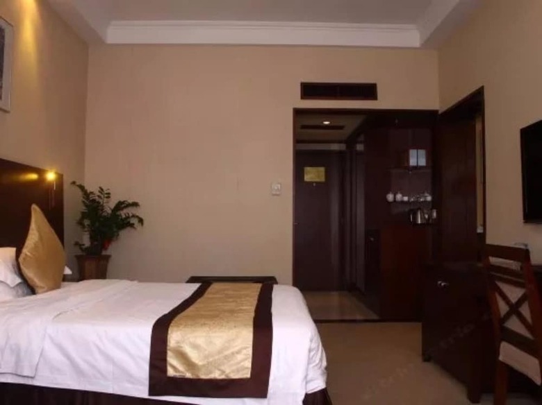 Guang Cai Hotel