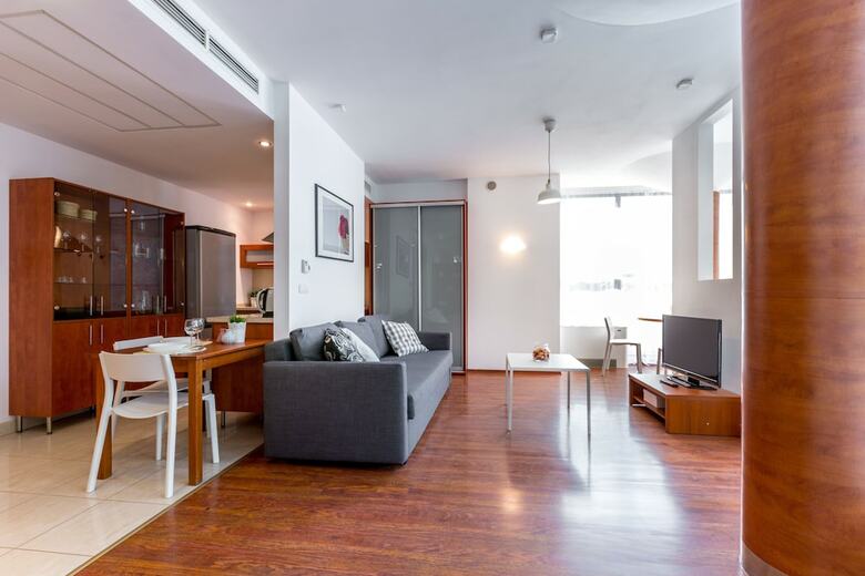 Friendhouse Apartments - Aparthotel