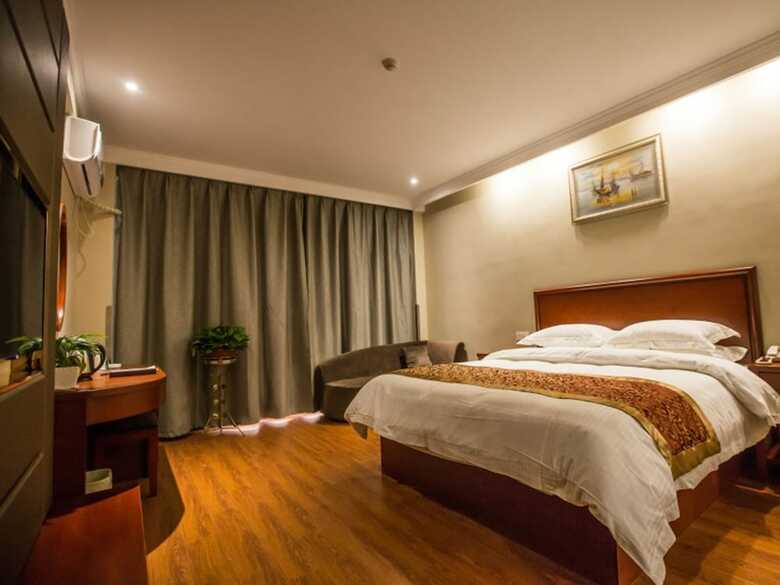 Greentree Inn Zhenjiang Danyang Wanshan Park Express Hotel
