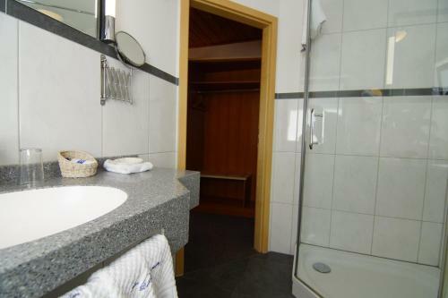 Hostal Landhotel Sch�ll