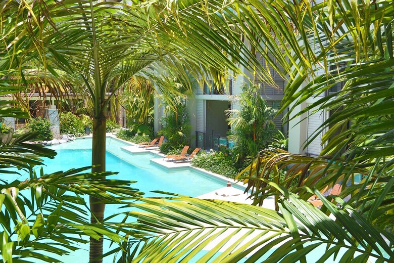 Luxury Private Apartments At Sea Temple