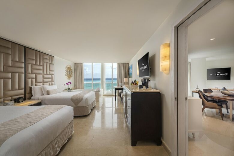 Hotel Playacar Palace