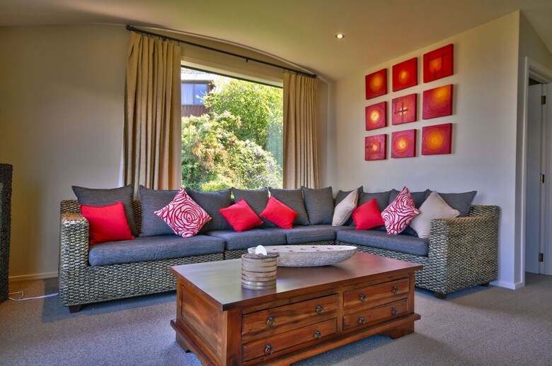 Style And Comfort On Greenstone Place ? Fernhill