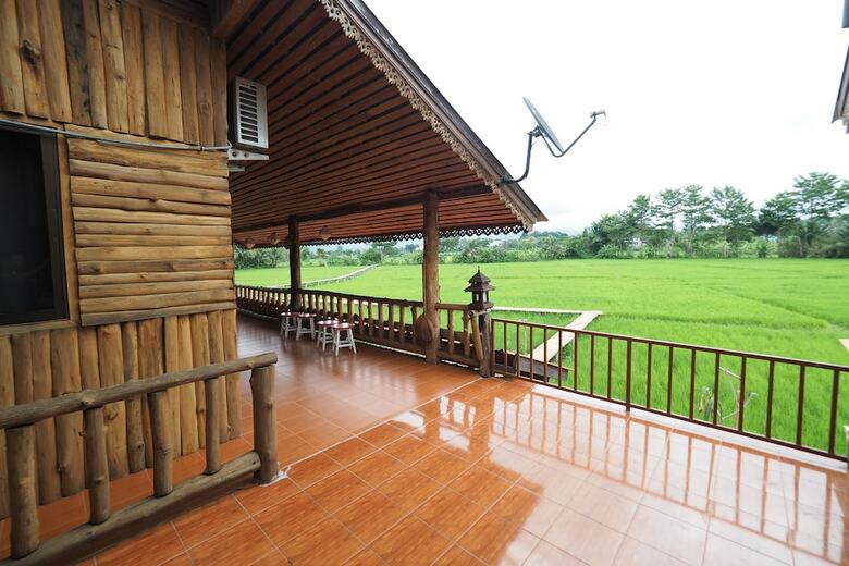 Hotel Ton Lang Homestay