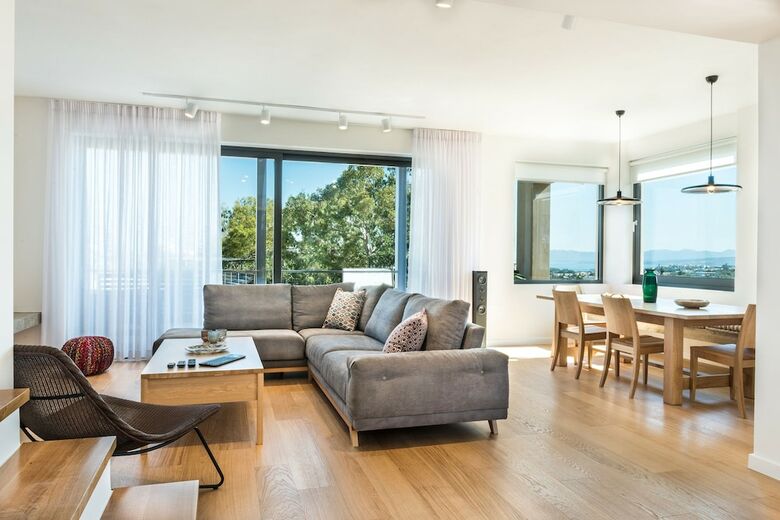 Happy Villa