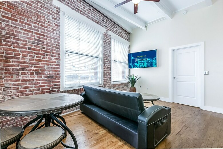 Aparthotel Gorgeous 1br's In Merchant Lofts By Hosteeva