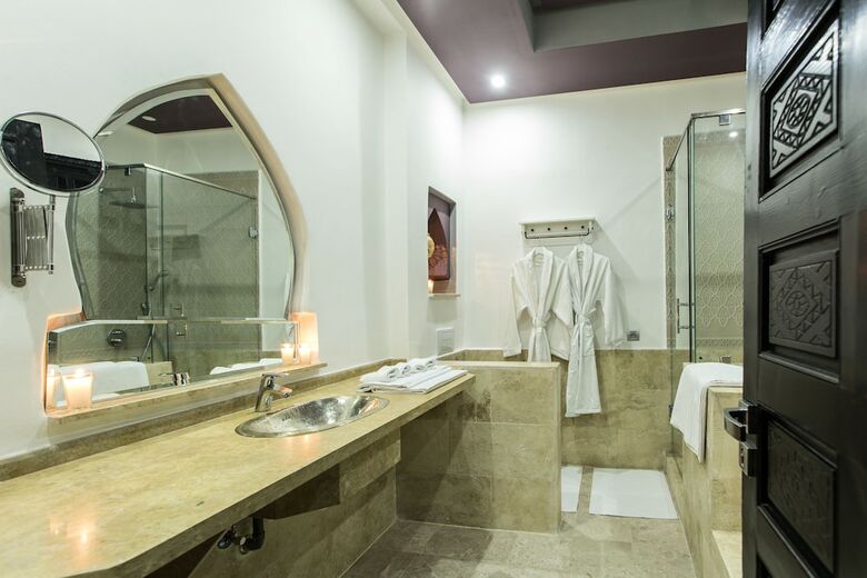 Hotel The Bird Exclusive Guest House & Spa
