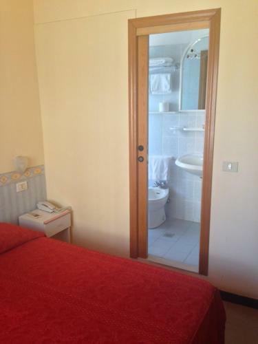 Hotel Lo Squalo