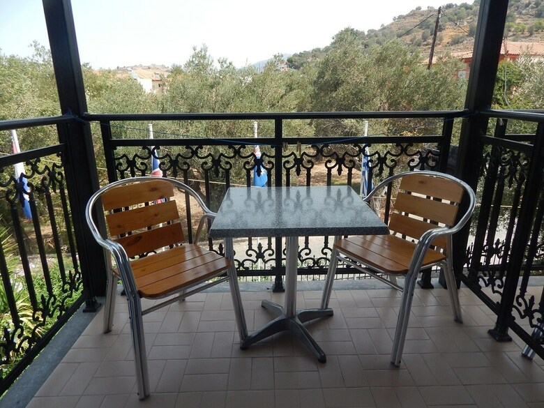 Apartamentos Anaxos Garden