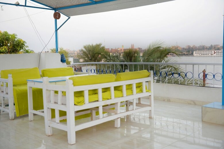 Hotel Luxor Guest House