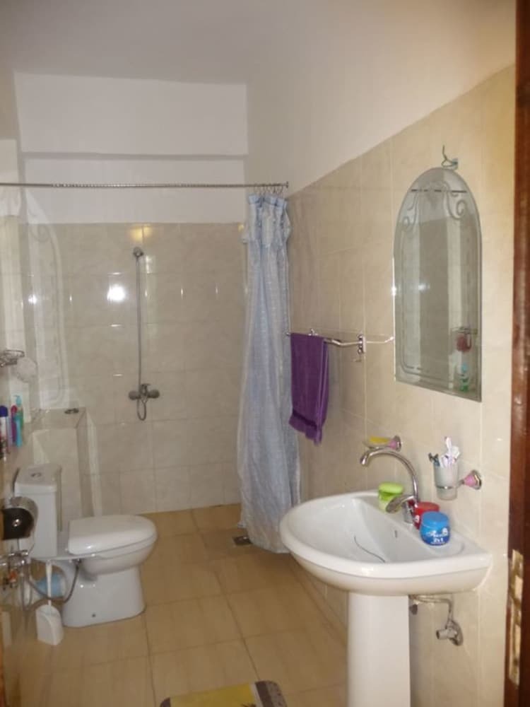 Hotel Luxor Guest House