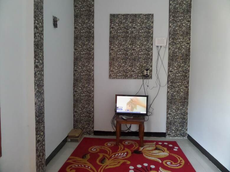 Bed & Breakfast Agung Safira Homestay