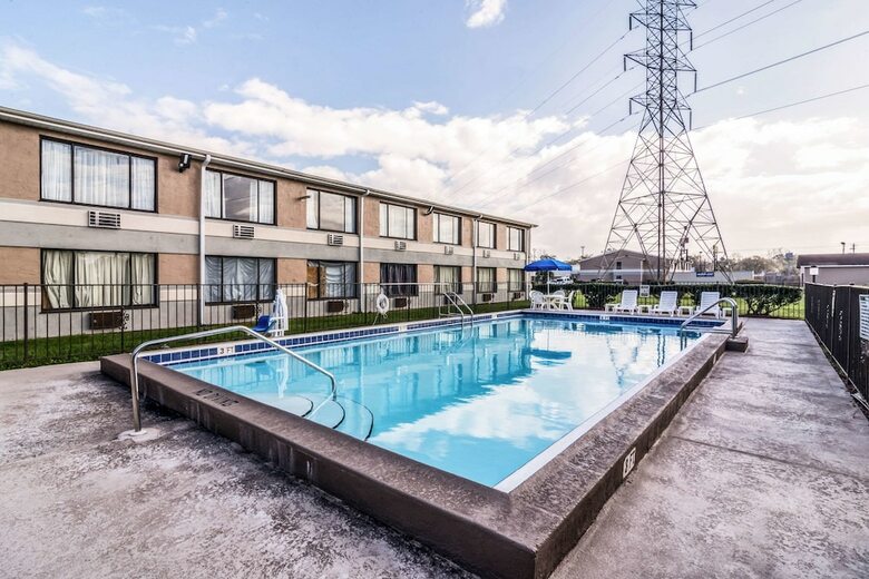 Hotel Clarion Inn