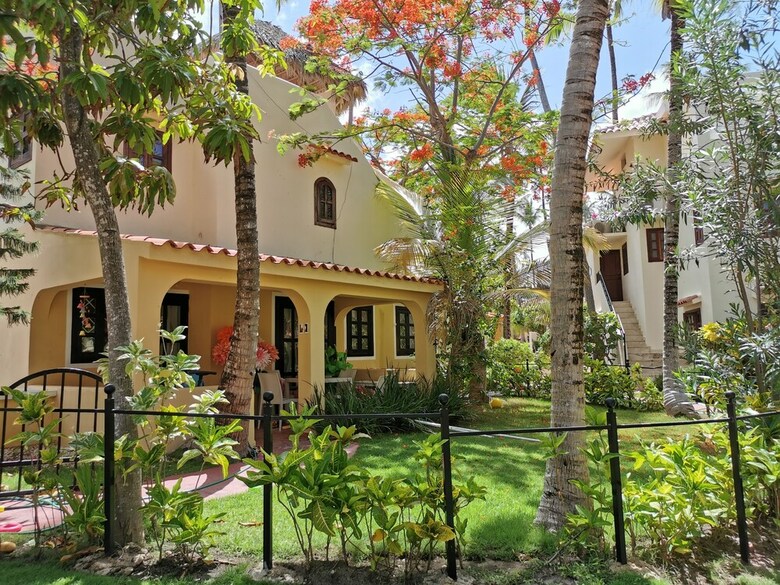 Hotel Beach Bungalows Los Corales Club & Spa