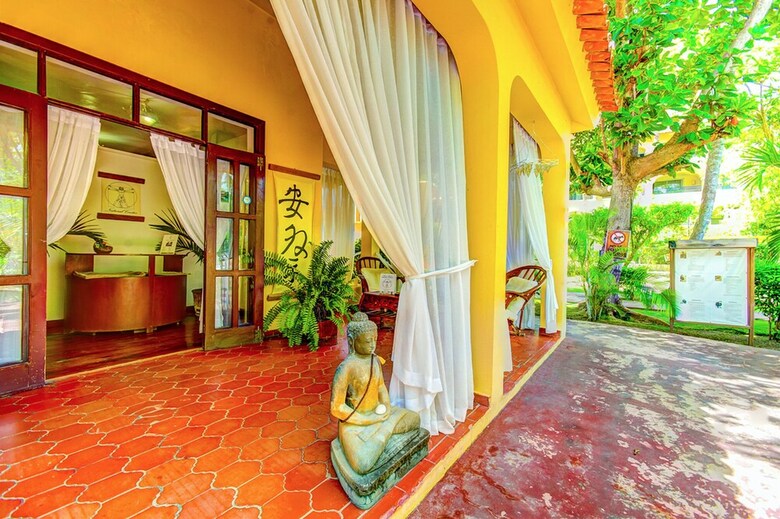 Hotel Beach Bungalows Los Corales Club & Spa