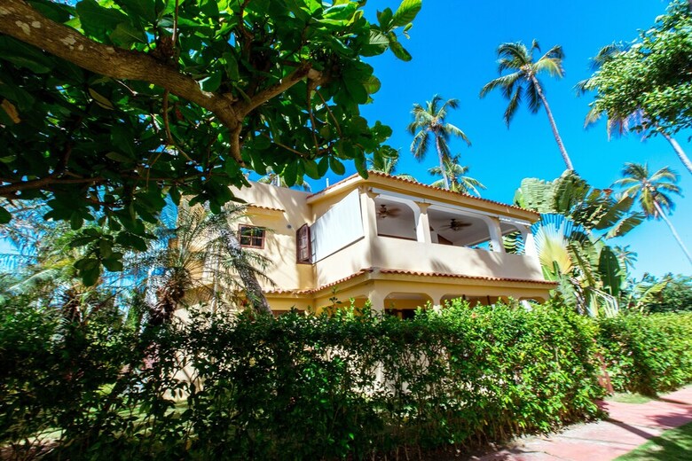 Hotel Beach Bungalows Los Corales Club & Spa