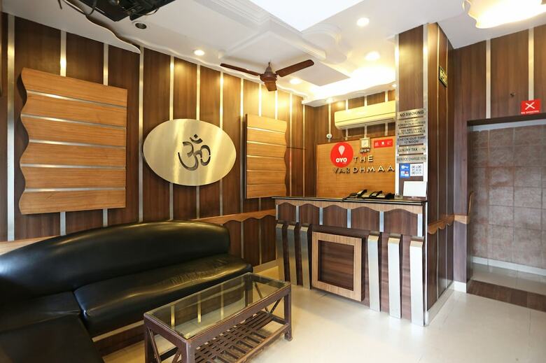 Hotel Oyo 8188 Vardhmaan Inn