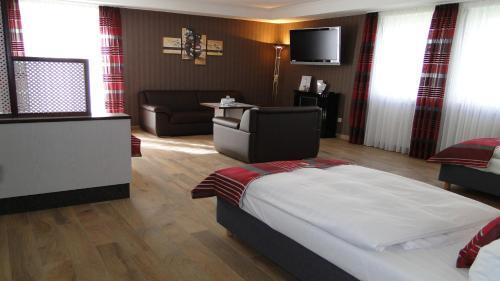 Hotel Rh�ner Land ****