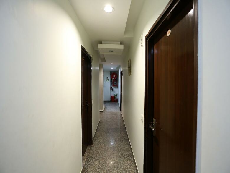 Oyo 6596 Hotel Flight Path