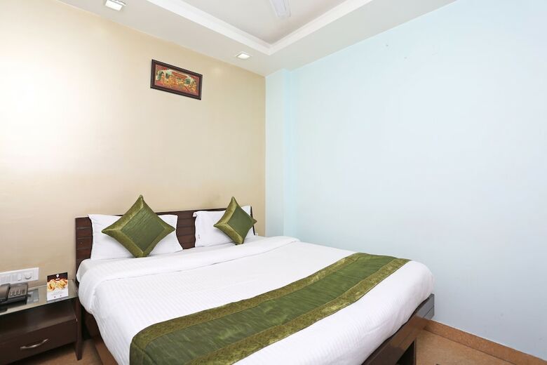 Oyo 6596 Hotel Flight Path