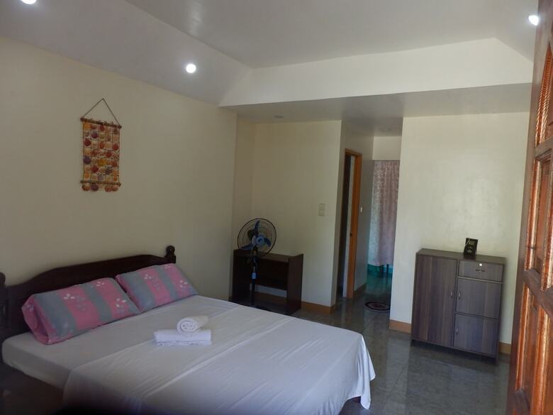Hotel Sunshine Bantayan Garden Resort