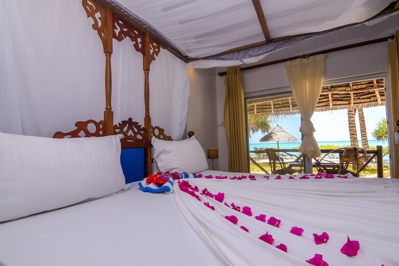 Hotel Tanzanite Beach Resort