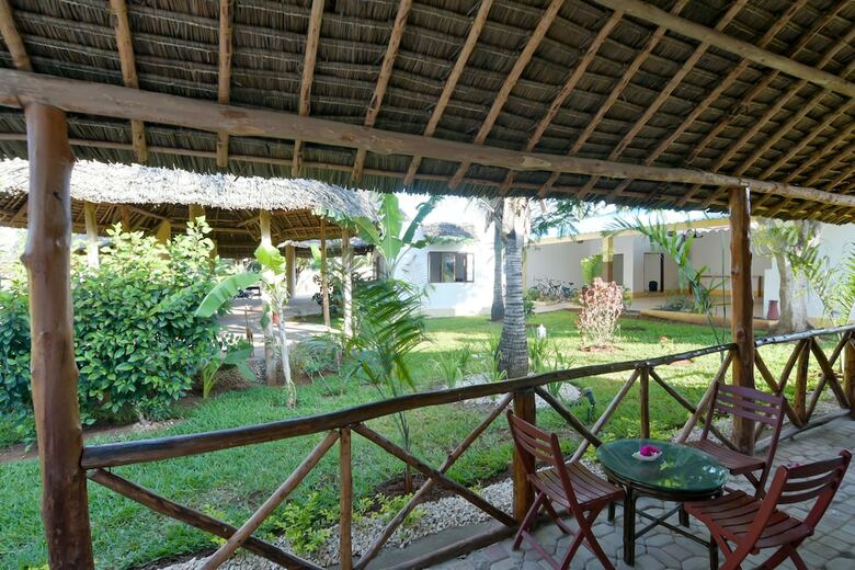 Hotel Tanzanite Beach Resort