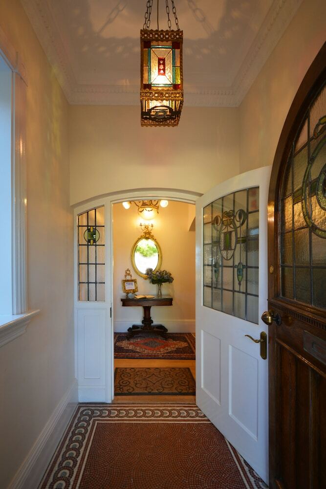 Hotel Haven Hall