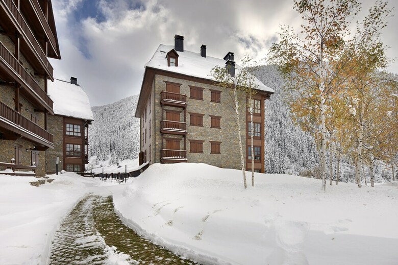 Apartamentos Val De Ruda Luxe 56 By Feelfree Rentals