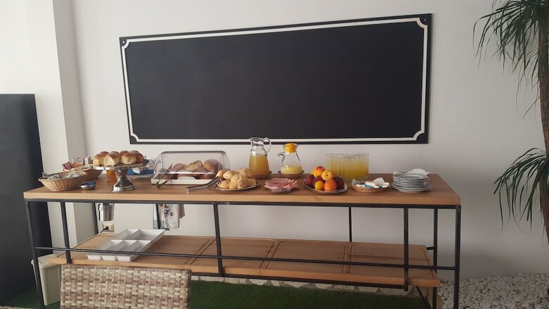 B&B V&v Suite & Breakfast