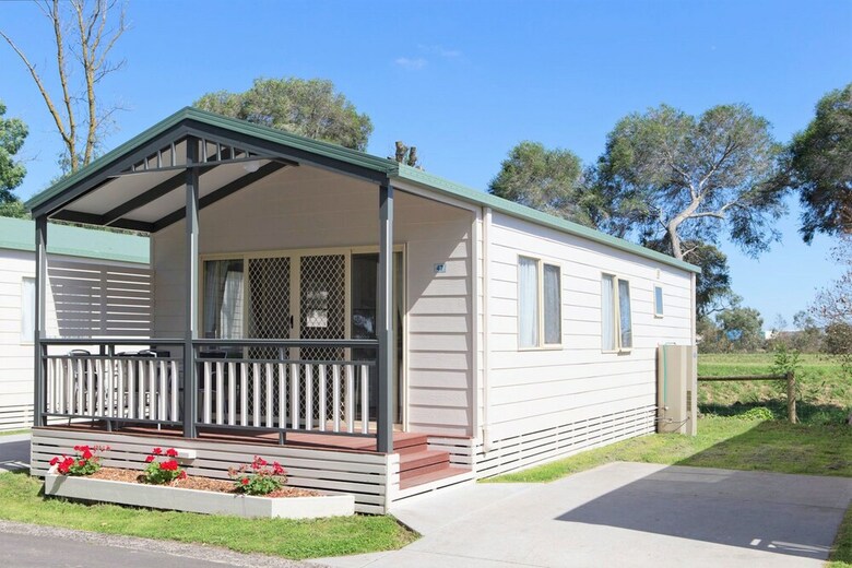 Cabana Big4 Dandenong Tourist Park