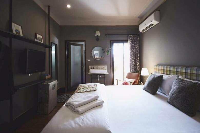 Josh Hotel