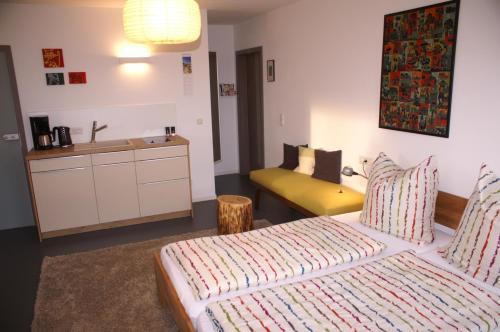 Hostal Studio 14/2