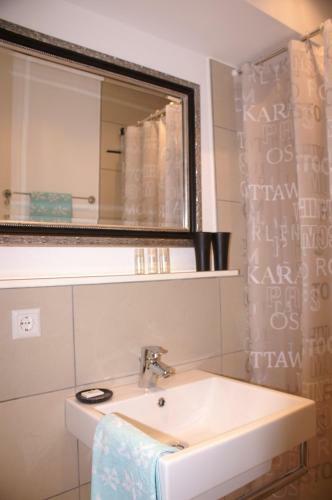 Hostal Studio 14/2