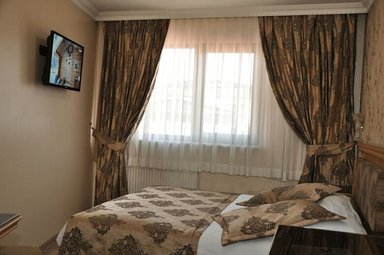 Grand Papirus Hotel