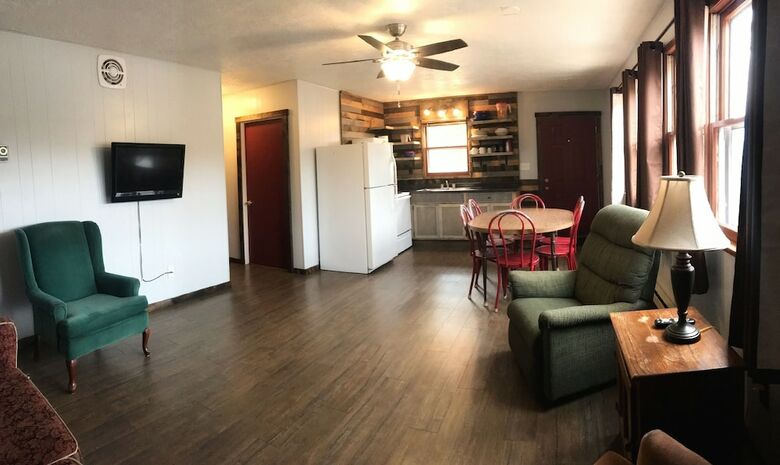Calm Waters Cabin Resort