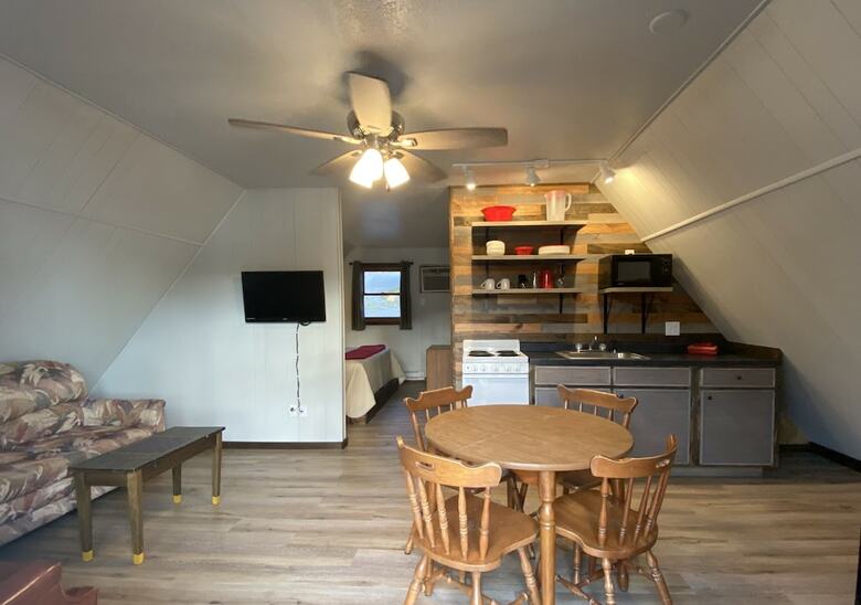 Calm Waters Cabin Resort