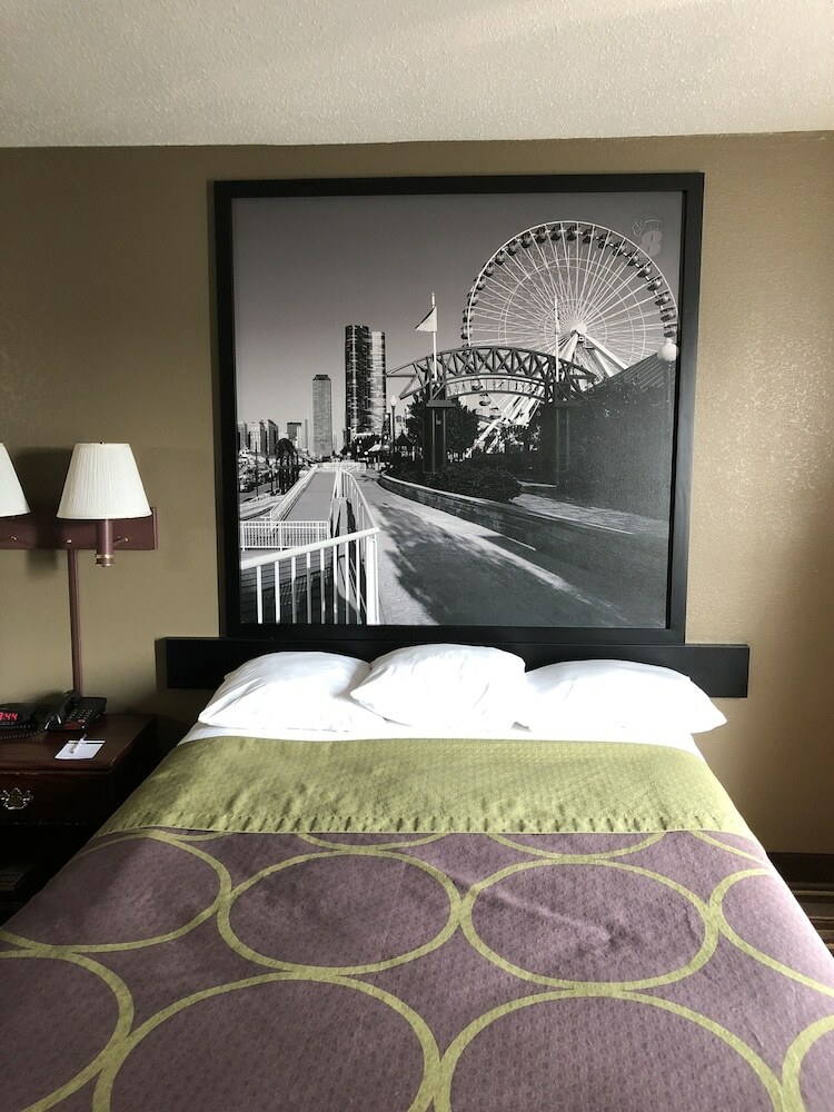 Motel Super 8 By Wyndham Aurora/naperville Area