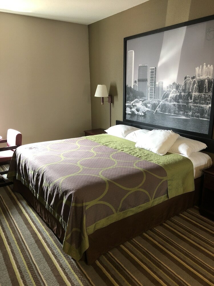 Motel Super 8 By Wyndham Aurora/naperville Area