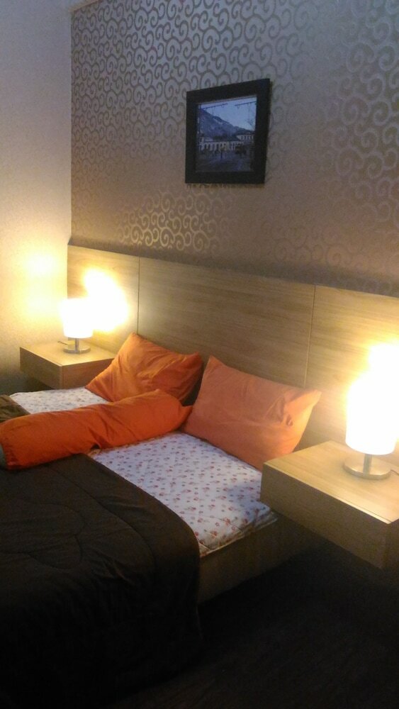 Ananda Apartments At Suites Metro