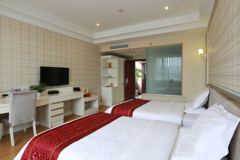 Shanglin Junhao Holiday Hotel