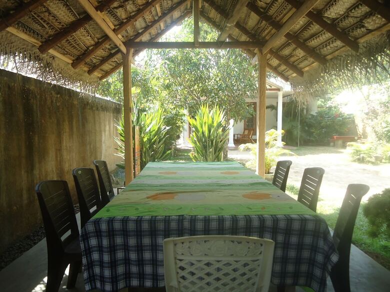 Hotel Nishan Surf Inn