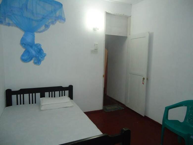 Hotel Nishan Surf Inn
