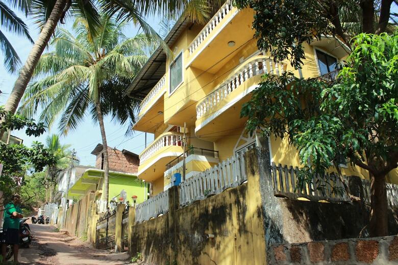 Hotel Oyo 9358 Home Designer 1bhk Candolim