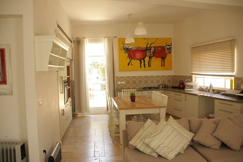 Hotel Pina Barosh Bnb