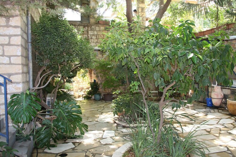 Hotel Pina Barosh Bnb
