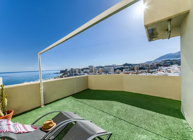 Apartamentos Holidays2benal Beach