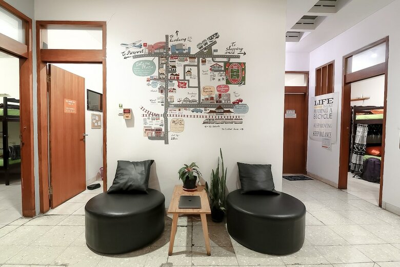Hostal Pinisi Backpacker Hostel