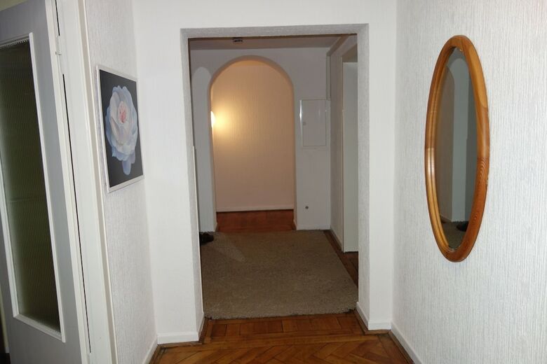 Tolstov-hotels Large 3 1/2 Room Apartment